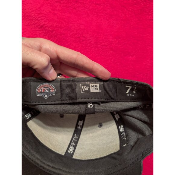 Tacoma Rainiers MiLB New Era 59FIFTY Fitted Hat 7 1/4 Gray Black R Logo Cap - Picture 9 of 10